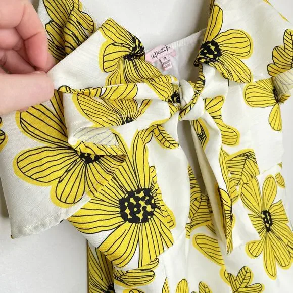 Nasty Gal Sleeveless Yellow Floral Daisy Print Ruffle Tie Front Romper Small - Picture 6 of 15